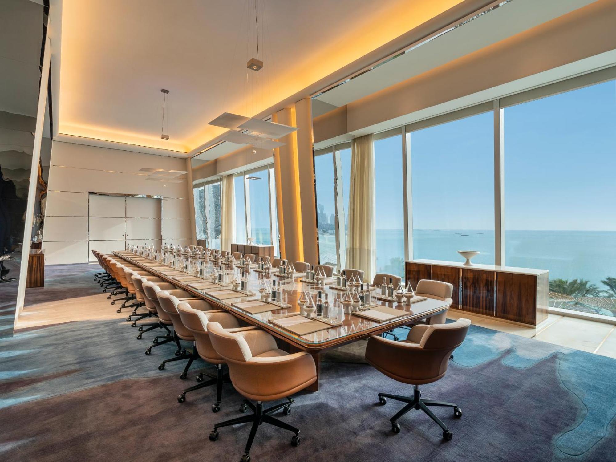 Fairmont Doha Otel Lusail Dış mekan fotoğraf Boardroom
