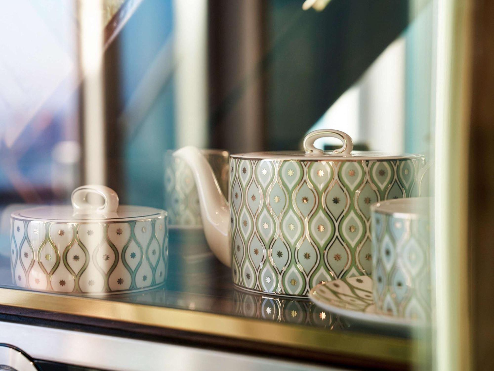 Fairmont Doha Otel Lusail Dış mekan fotoğraf Teaware