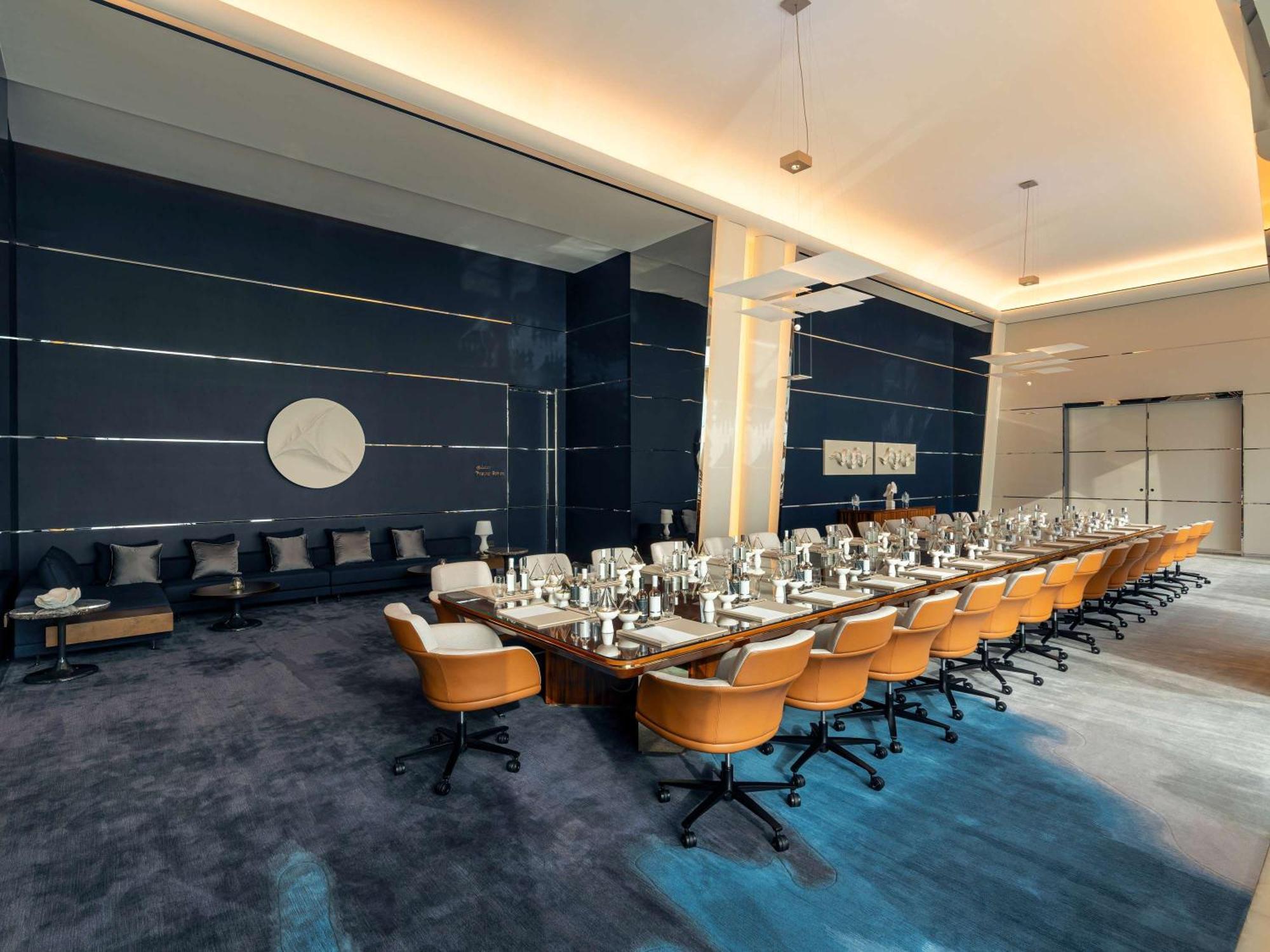 Fairmont Doha Otel Lusail Dış mekan fotoğraf Boardroom