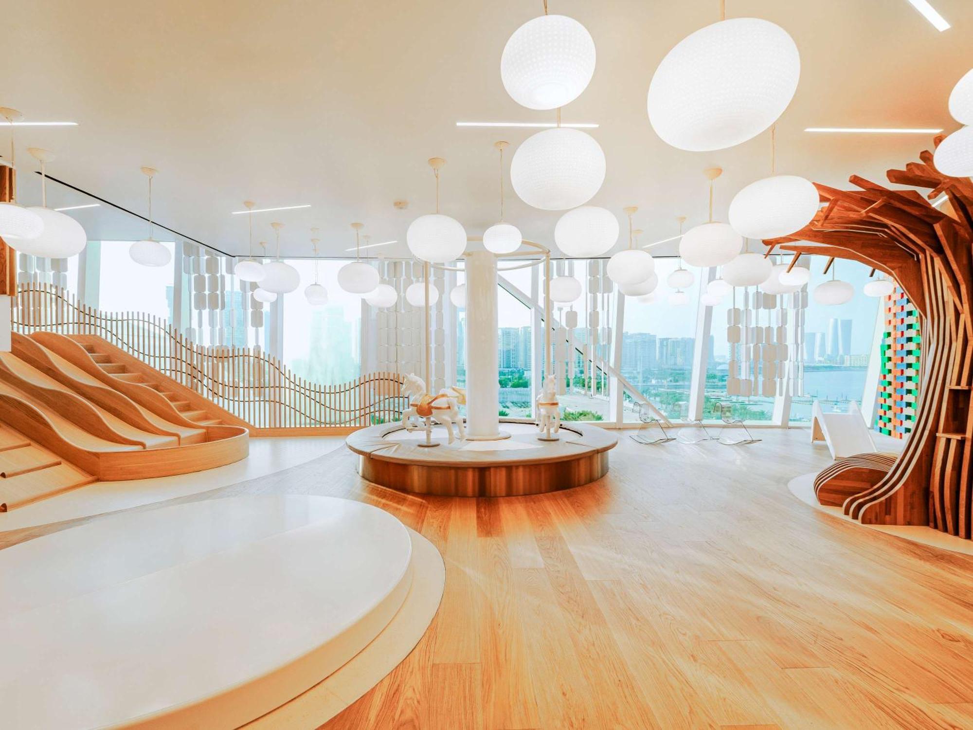 Fairmont Doha Otel Lusail Dış mekan fotoğraf Interior of the library